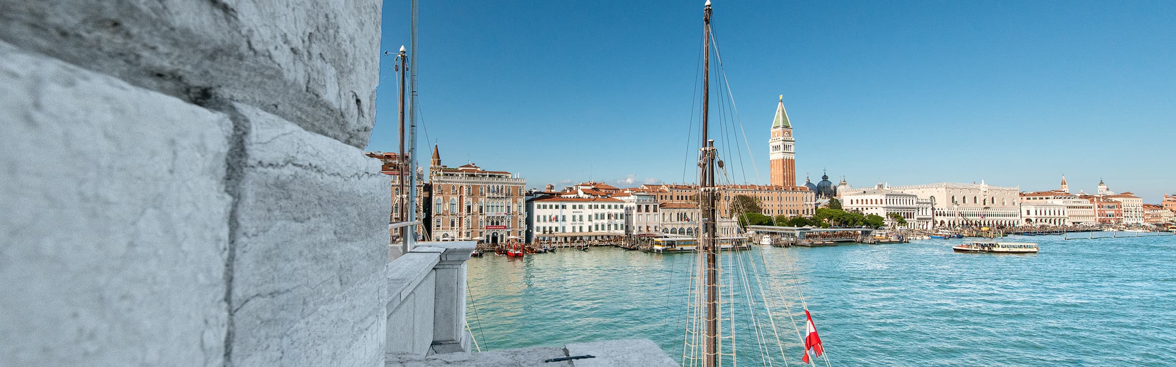 Hotel Monaco & Grand Canal