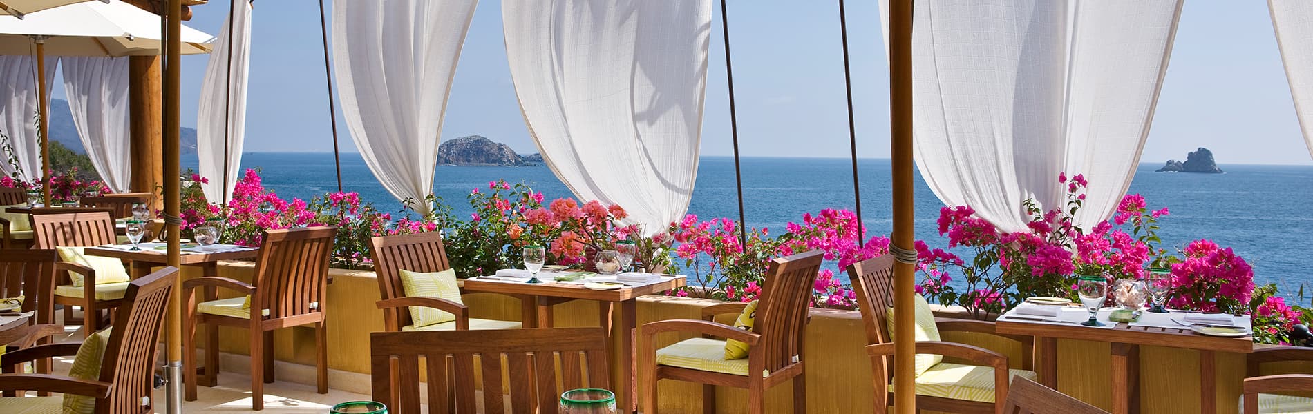 Cala de Mar Resort & Spa Ixtapa Dining