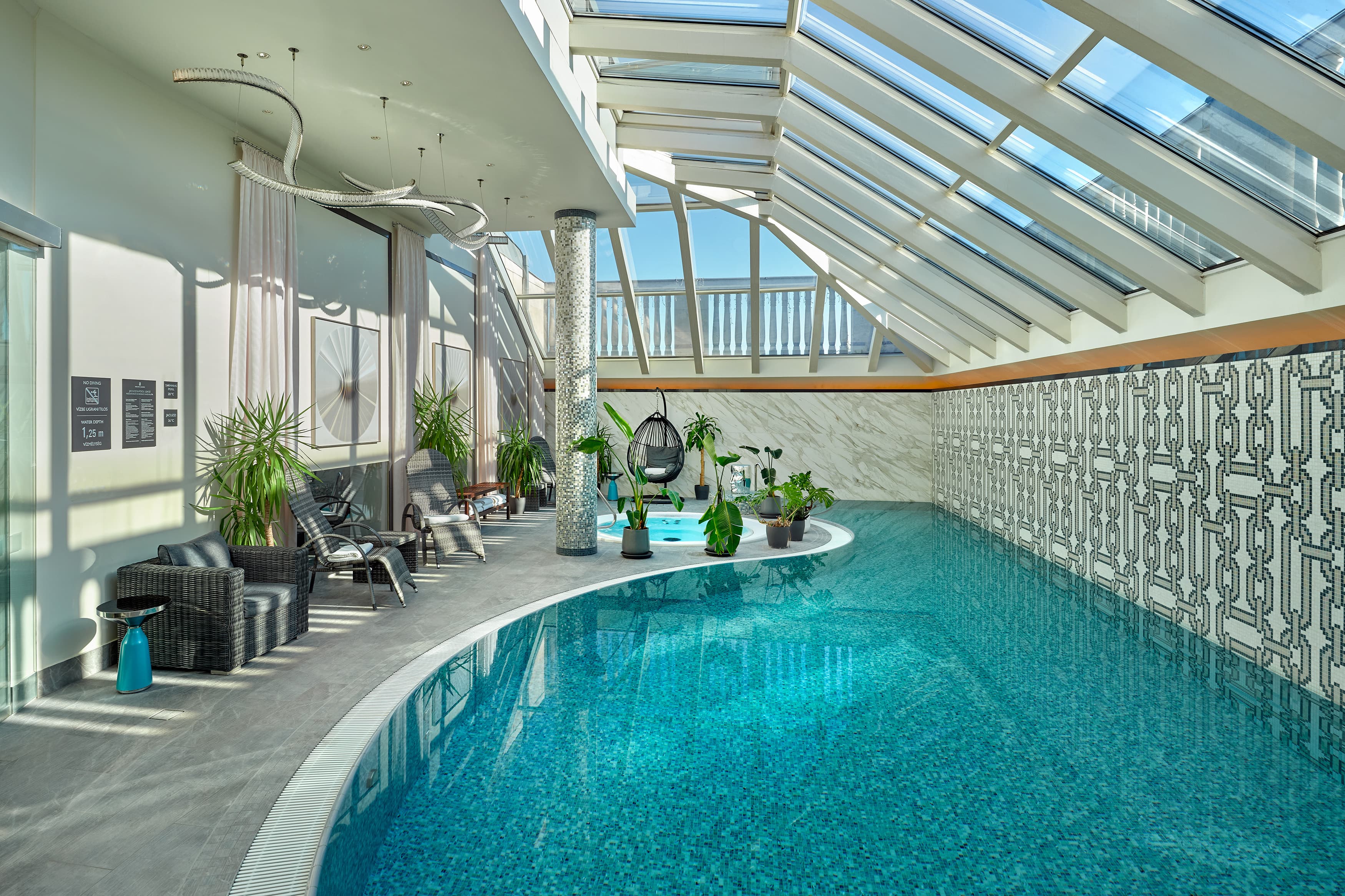 Al Habtoor Palace Budapest Dining