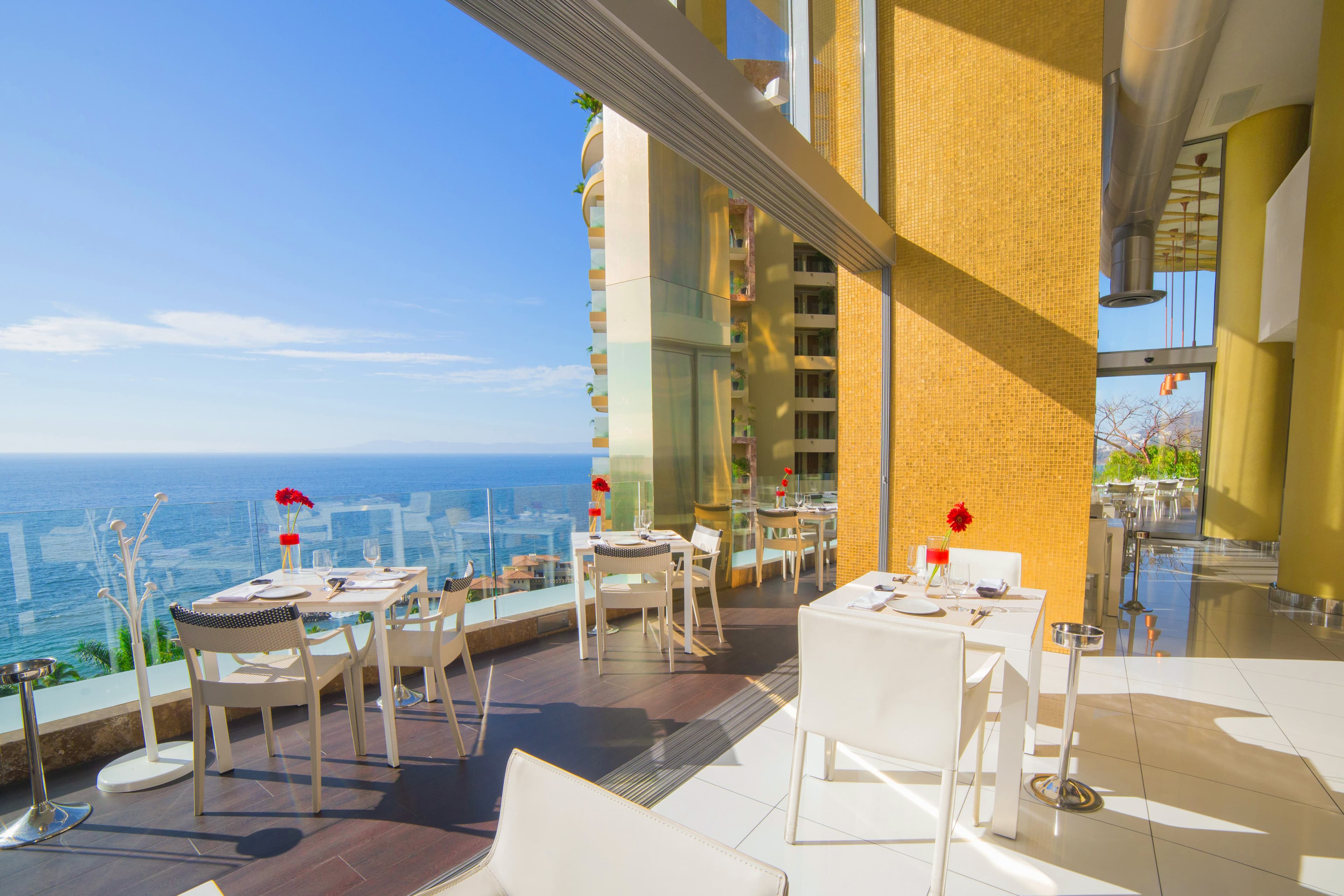 Hotel Mousai Puerto Vallarta – A Tafer Resort Dining