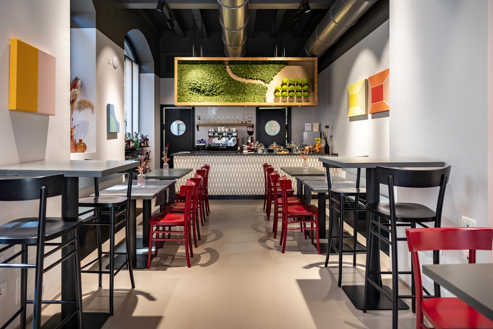 Savona 18 Suites Dining