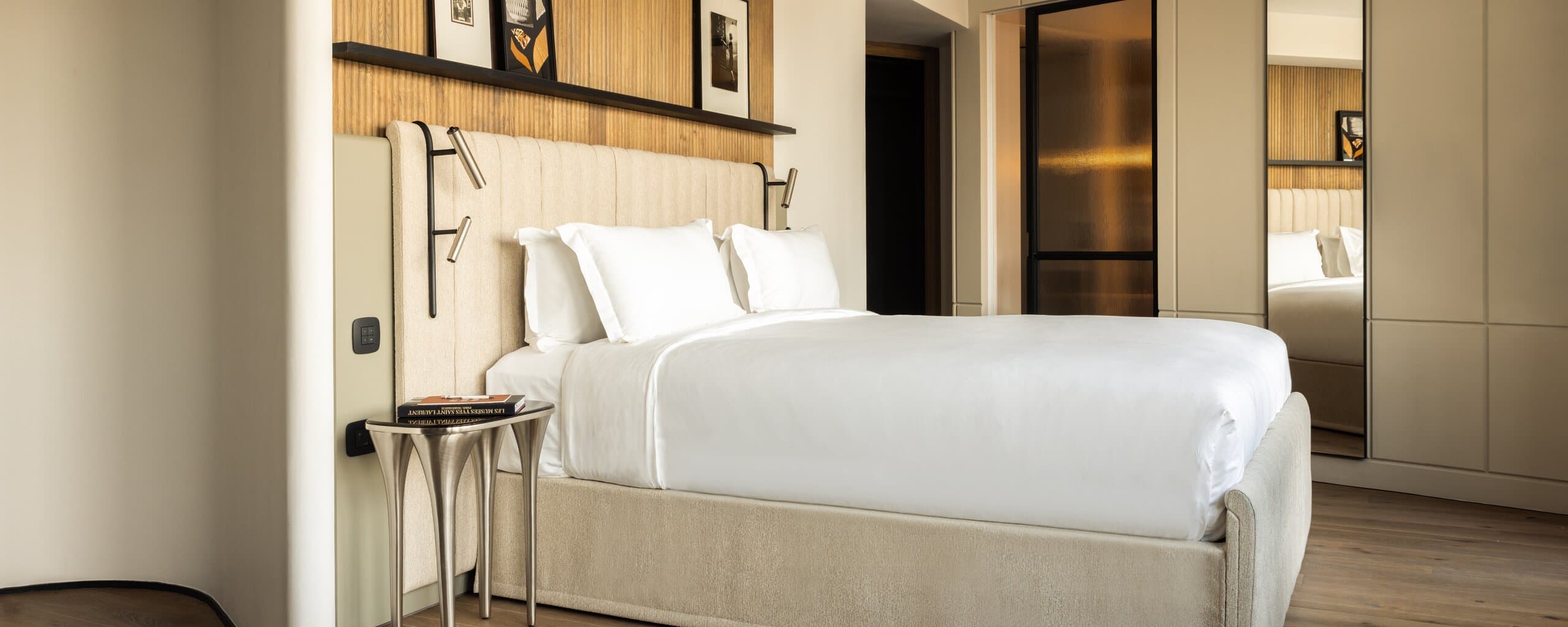 Hôtel Dame des Arts Accommodations