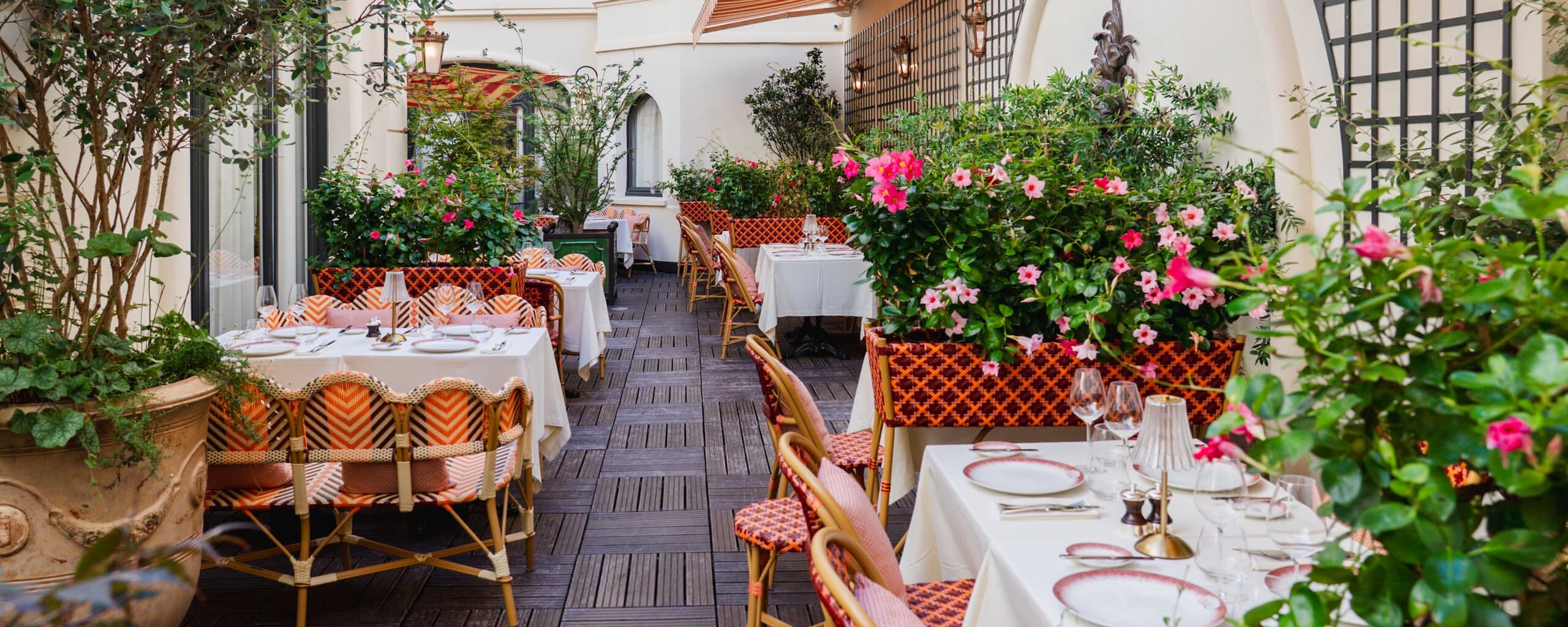 Hotel Regina Louvre Location